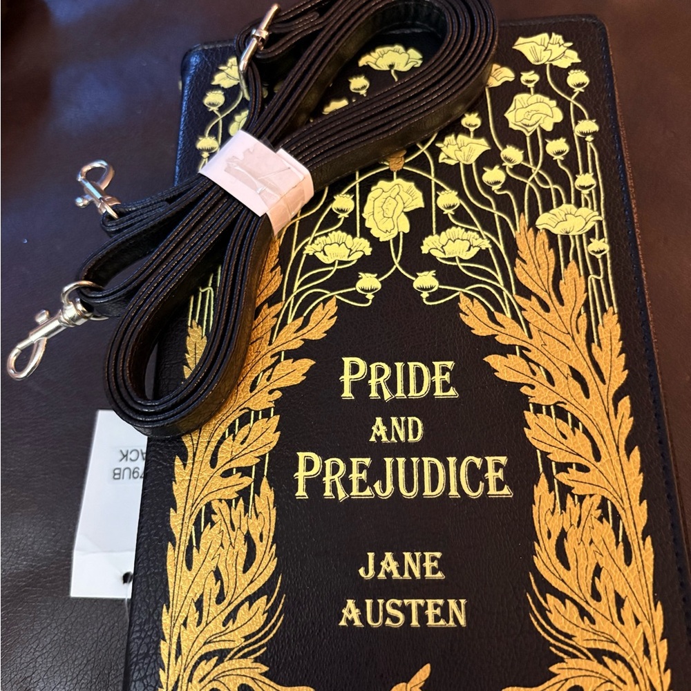 Black Book with Gold Jane Austen Pride and Prejudice Clutch Purse/Bag